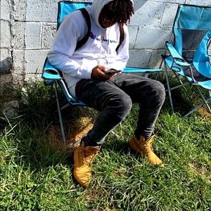 Meet your Posher, Regi